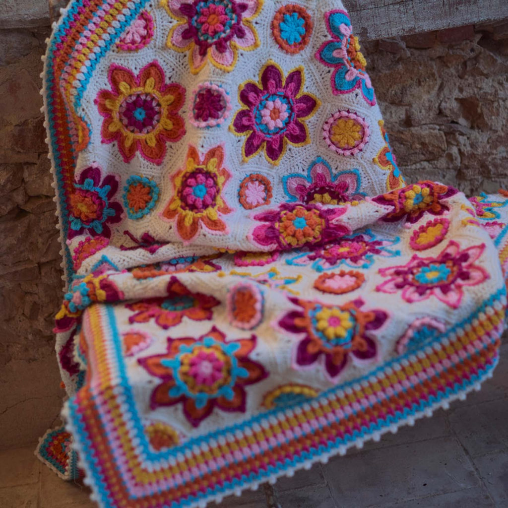 COUVERTURE CAL KATIA FLOWER AUTOMNE 2025-OCOMPTOIRDESPASSIONS